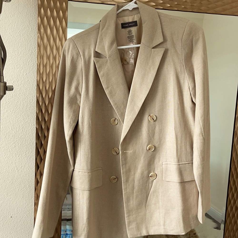 Chic blazer in the color nude brown